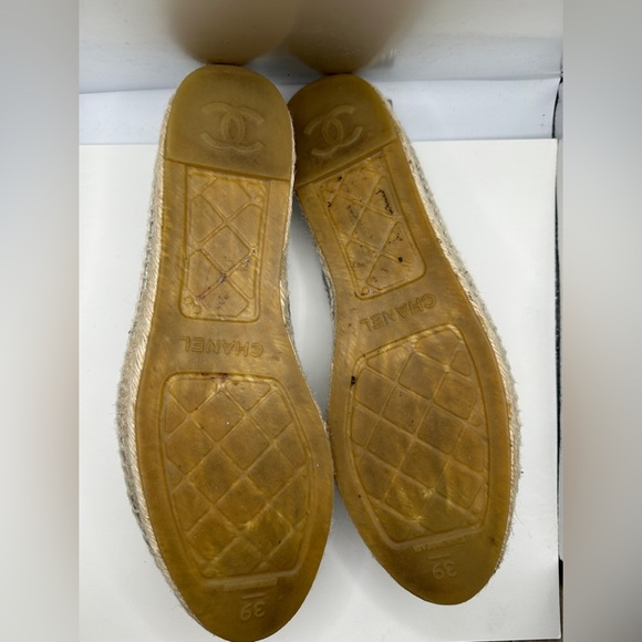 2019 Interlocking CC Logo Espadrilles - Picture 3 of 8